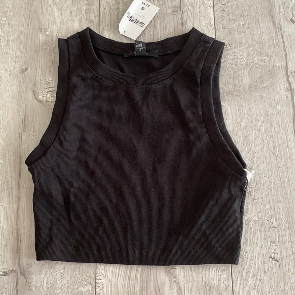 black knit crop top